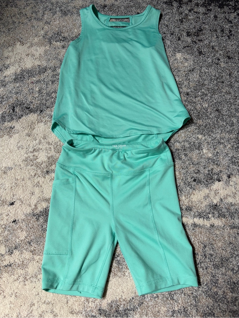 Girls athletic set size 7